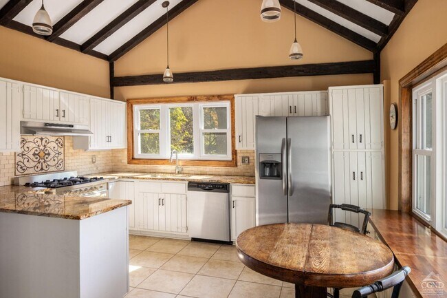 Foto del edificio - 98 Goetz Rd