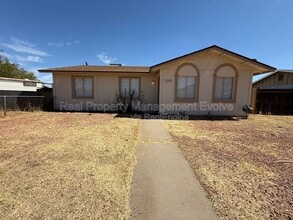 Building Photo - 13829 N 48th Ave