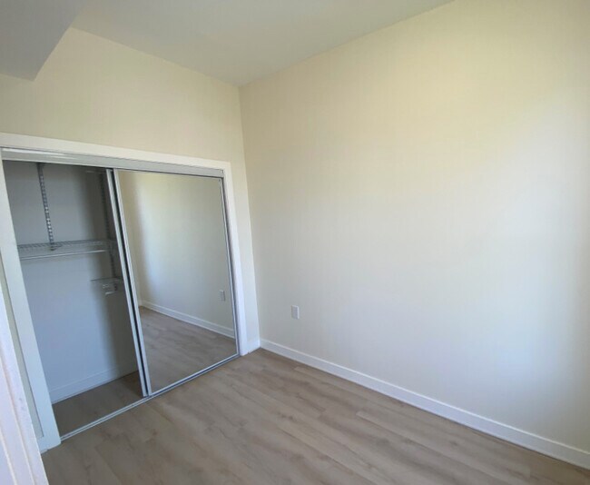 Foto del edificio - 1322 W Ohio St