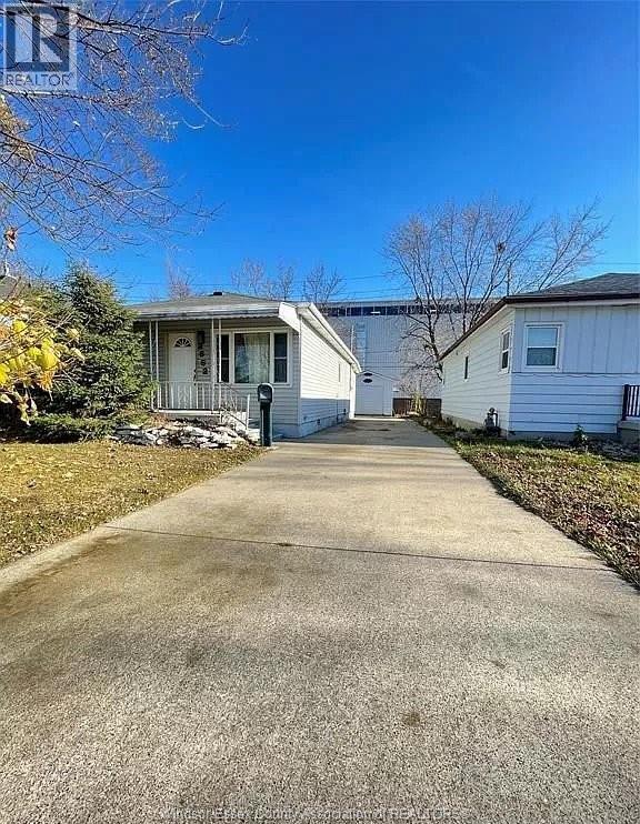 Photo principale - 2662 Meldrum Rd