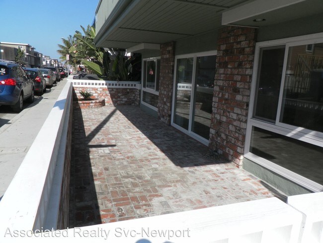 Building Photo - 5100 Seashore Dr