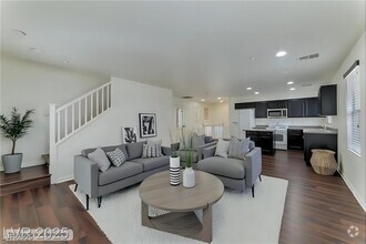 Building Photo - 6485 Arrow Cottage Ct