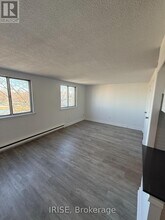 Building Photo - 7555 Goreway Dr