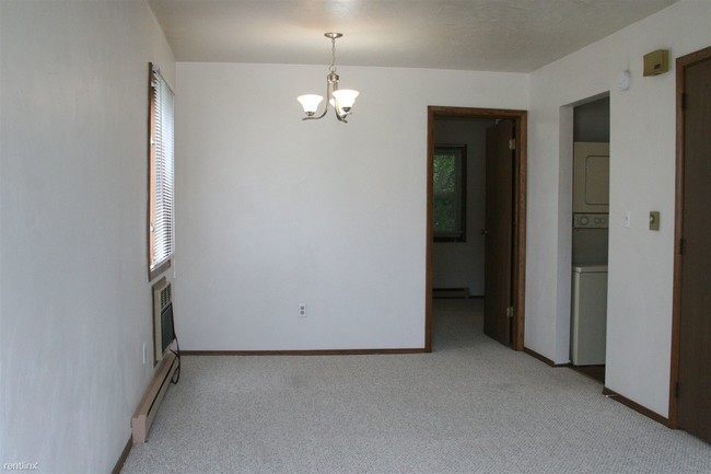 Building Photo - 1 br, 1 bath Apartment - 2537 Hope Dr