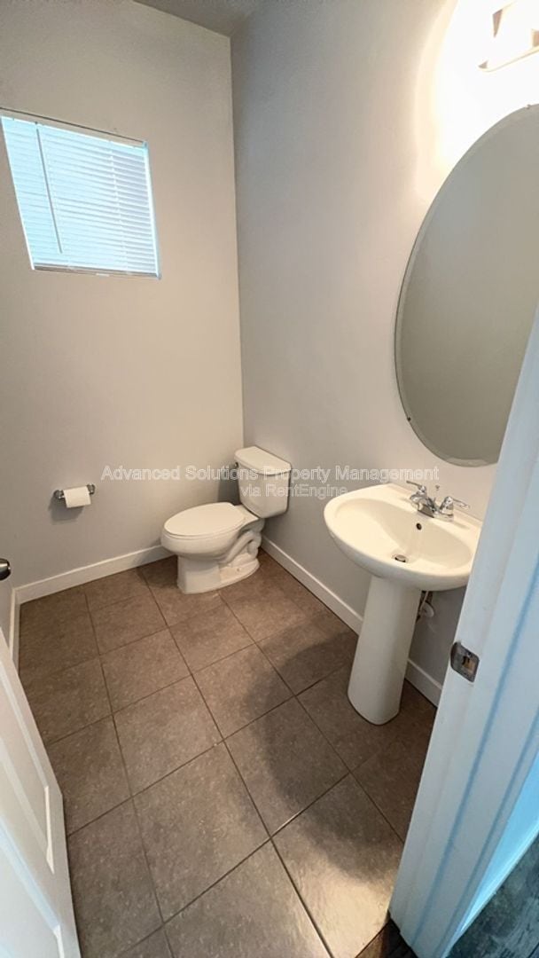 Foto del edificio - 7732 Founder Point Ln