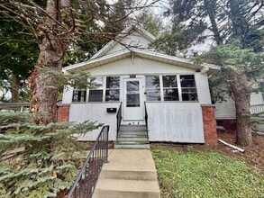 Building Photo - 311 E Beecher St
