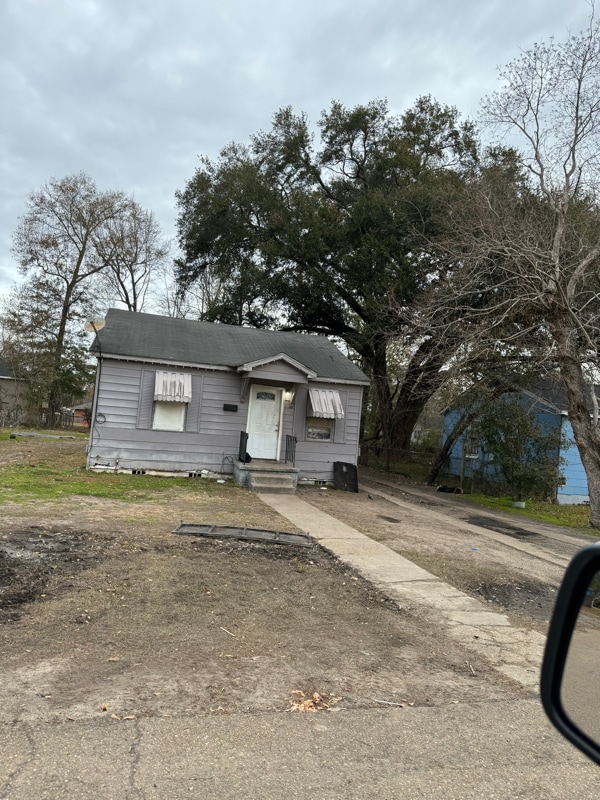 Building Photo - 5223 Bradley St