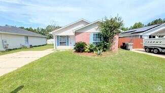 Building Photo - 424 Pine Crescent Way
