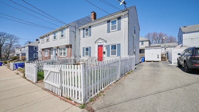 Building Photo - 55 Wyllis Ave