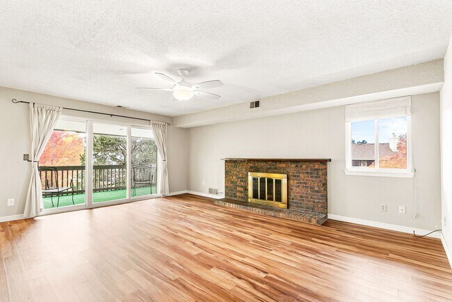 Foto del edificio - Remodeled 2B/2B East Boulder Apartment w/ ...