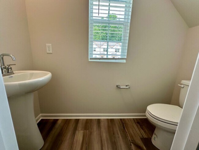 Building Photo - Brand New 2 Bed, 2.5 Bath Townhome in Atwo...