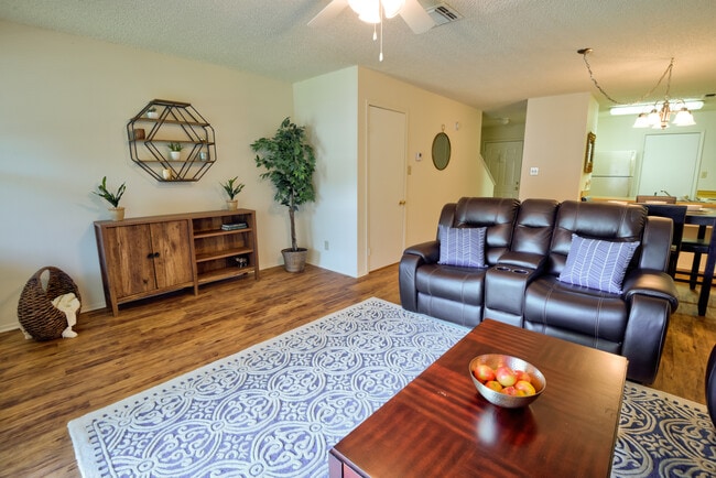 Building Photo - Sycamore Point Apartment Homes