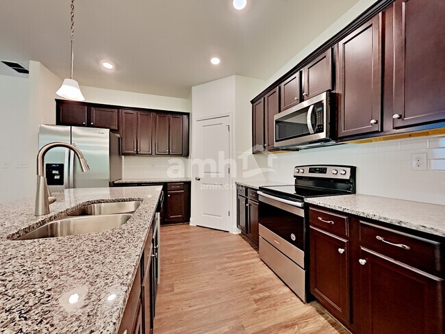 Building Photo - 5080 Franks Creek Way
