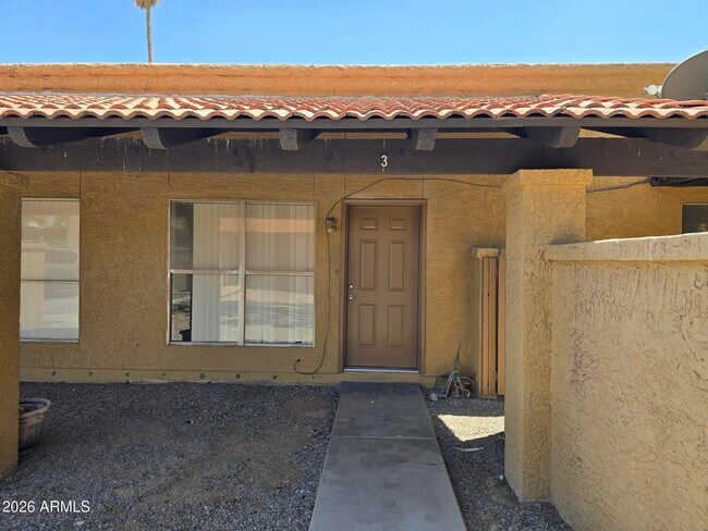 Foto del edificio - 715 N Arrowhead Dr