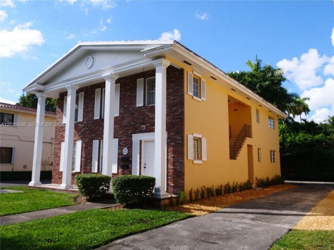 Building Photo - 3926 Segovia St