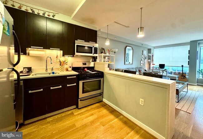 Foto del edificio - 1101 3rd St SW