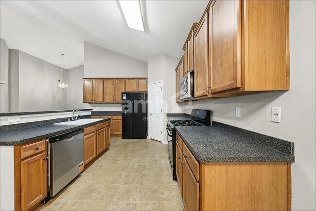 Foto del edificio - 5243 Centennial Hill Dr NW