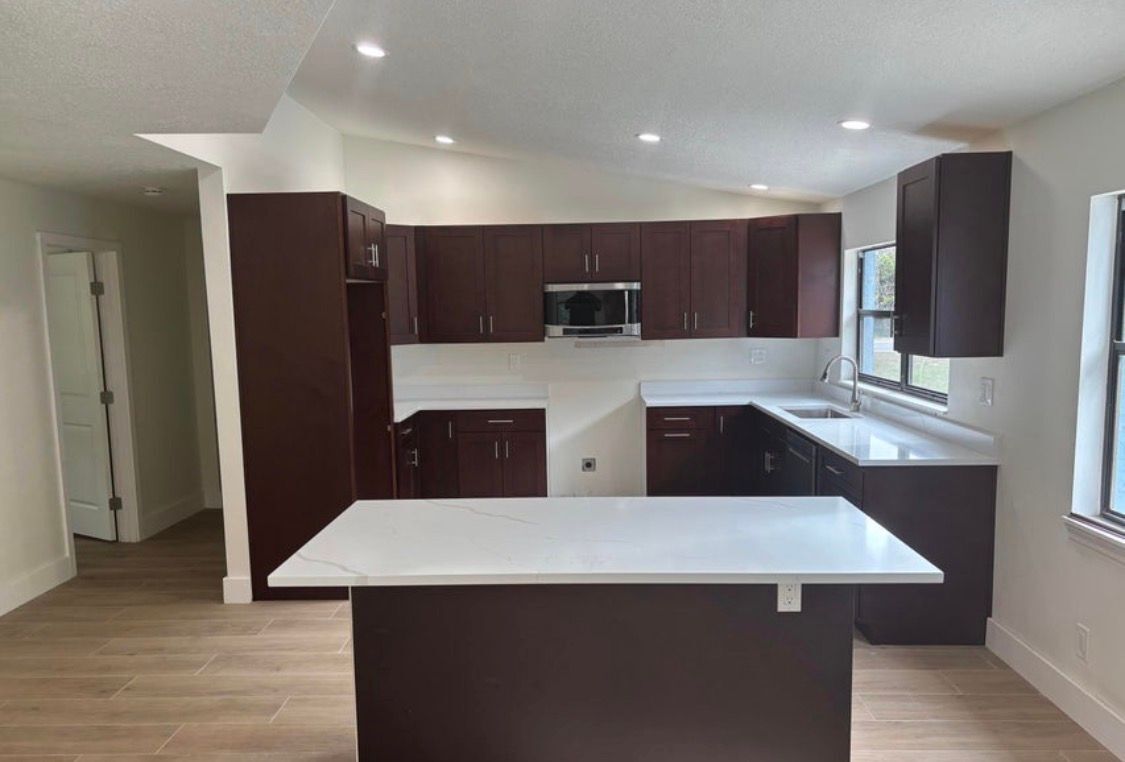 Building Photo - 6335 S Tropical Trail