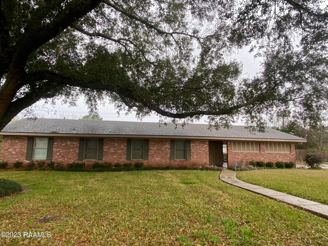 101 Alonda Dr, Lafayette, LA 70503 House Rental in Lafayette, LA