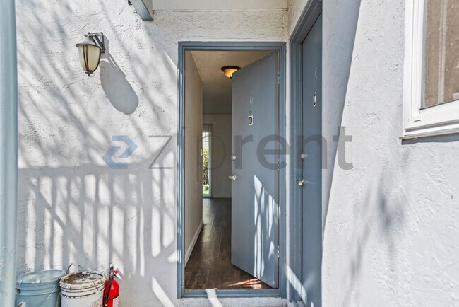 Foto del edificio - 3865 Almond Ave