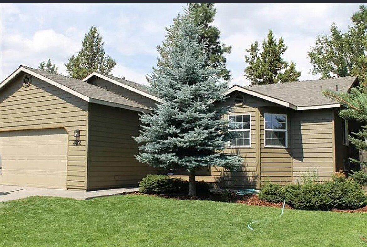 Foto principal - 482 SW Forest Grove Dr