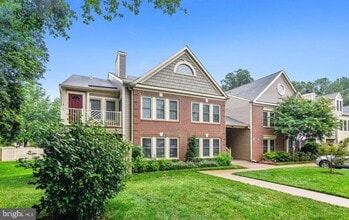 Building Photo - 12002 Ridge Knoll Dr