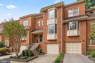 Building Photo - 10241 Aspen Willow Dr