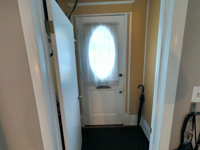 Foto del edificio - 2743 S Clement Ave