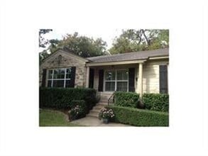 Building Photo - 6421 Lake Cir Dr