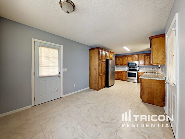 Foto del edificio - 601 Rapids Rd
