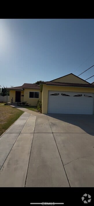 Building Photo - 9139 Cord Ave