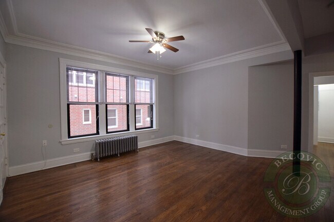 Building Photo - 6107 N Winthrop Ave