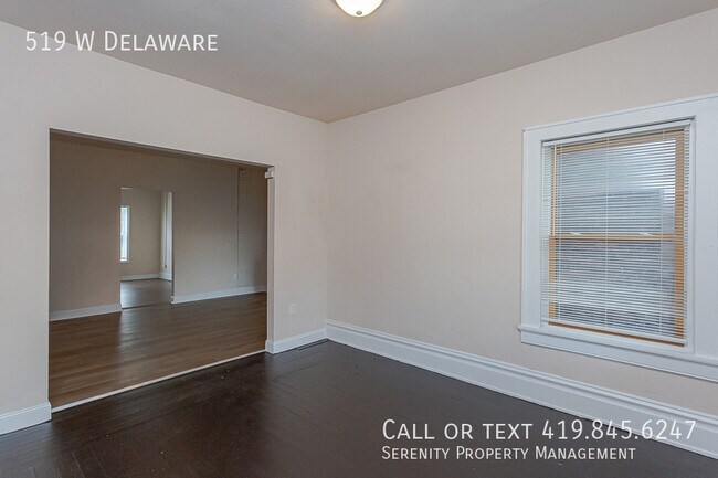 Building Photo - 519 W Delaware-