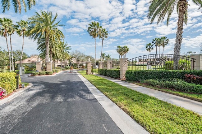 Building Photo - 4229 Diamond Square