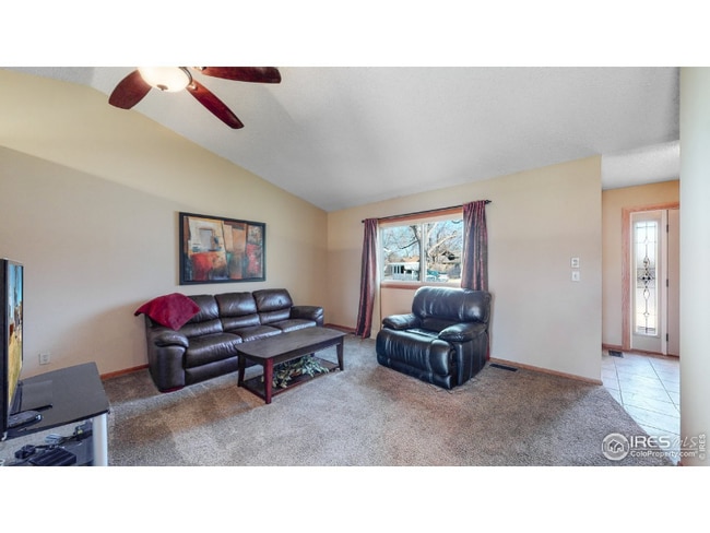 Building Photo - 2466 Sunstone Dr
