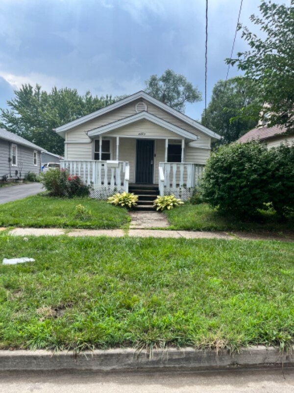 2337 Maple St, Des Moines, IA 50317 House Rental in Des Moines, IA