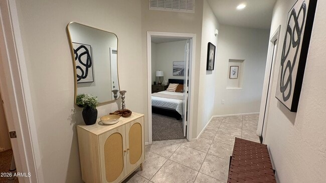 Building Photo - 30998 W Earll Dr