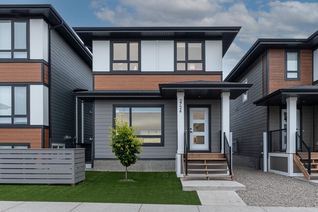 Building Photo - Rosewood