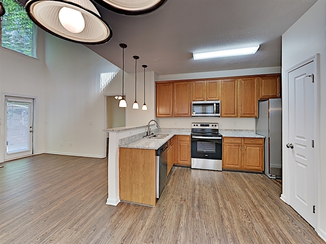 Foto del edificio - 3317 Blue Springs Station NW
