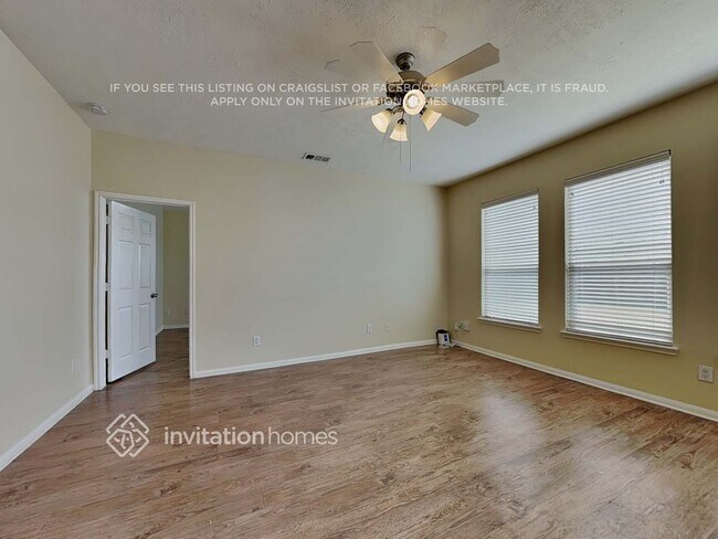 Foto del edificio - 20115 Goldlake Dr