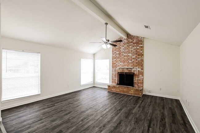 Building Photo - 15610 Cabot Creek Cir