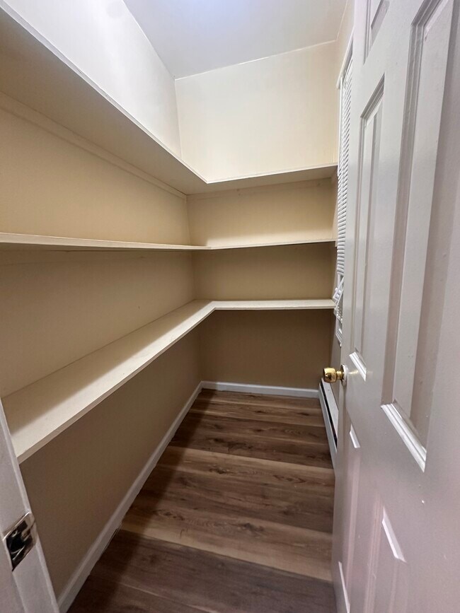 Foto del edificio - 349 Blue Hills Ave