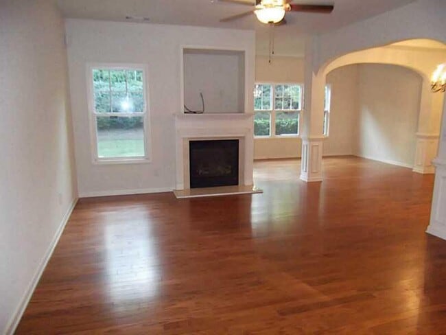 Foto del edificio - 4920 Hastings Terrace