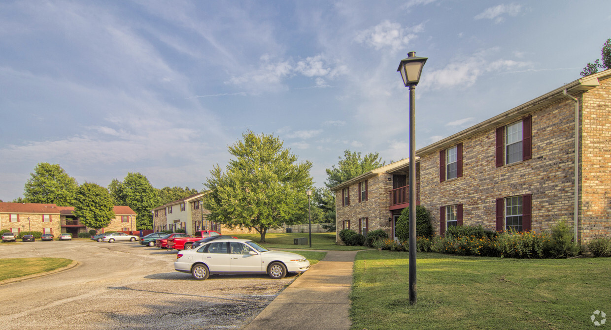 Building Photo - Canterbury Apartments