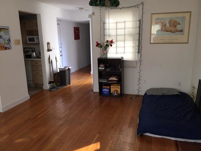 Photo - 7 Bynner St Apartments