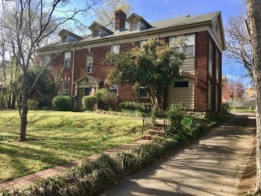 Primary Photo - Whitland Ave