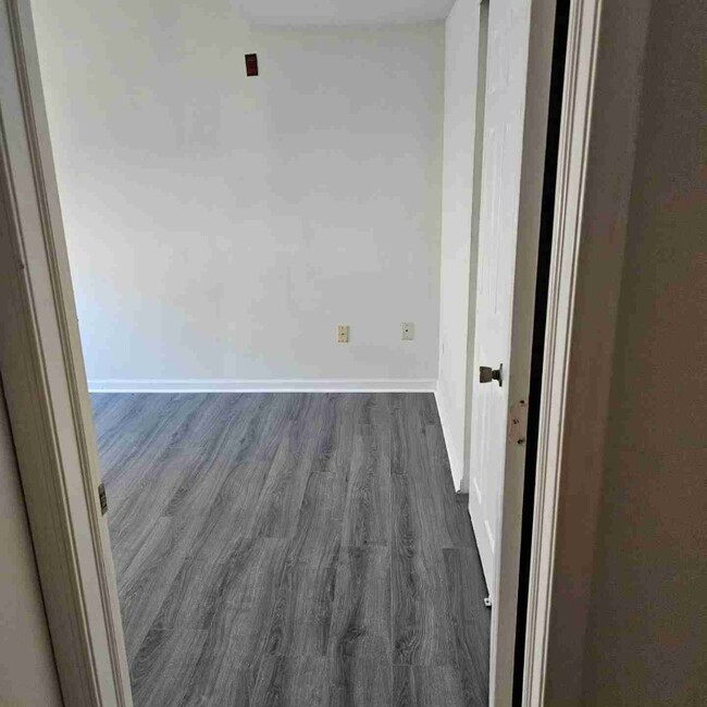Building Photo - 4526 Frankford Ave
