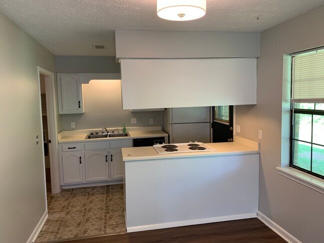 Building Photo - BCM Investments - 1101 N 1st St