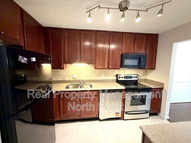 Foto del edificio - 3513 Essex Ave