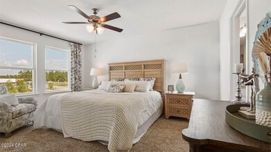 Building Photo - 476 Melrose Wy